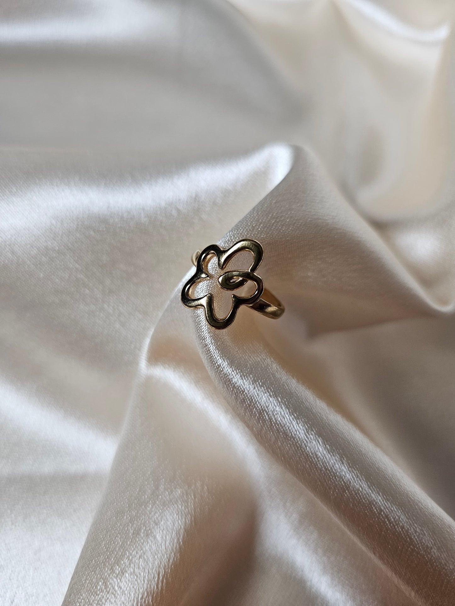 Ring "Flower"