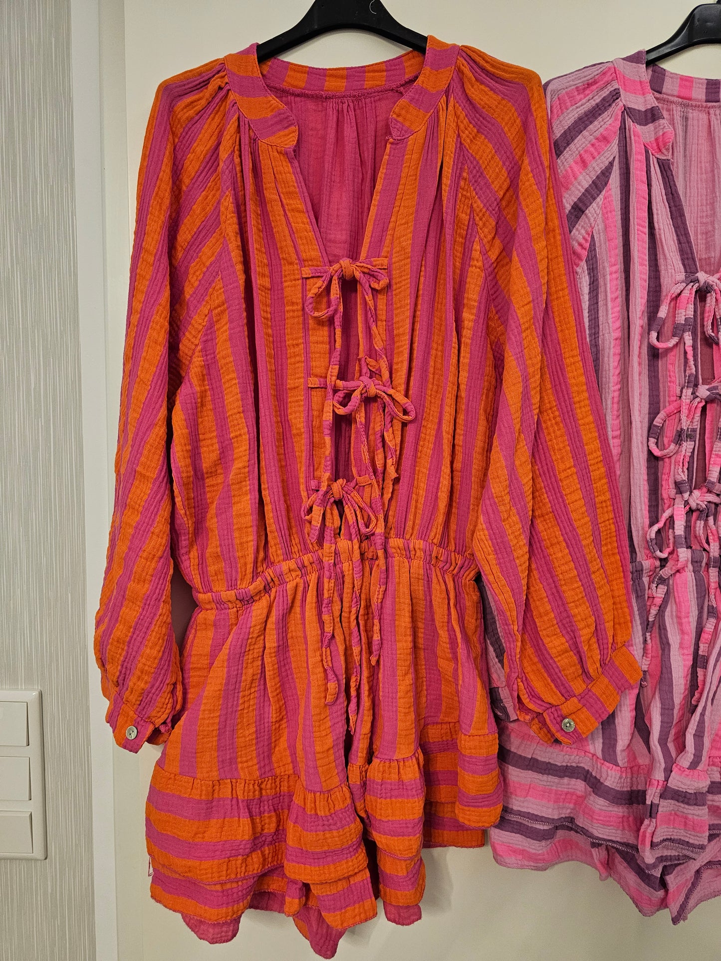 Musselin Jumpsuit Streifi mit Schleifen