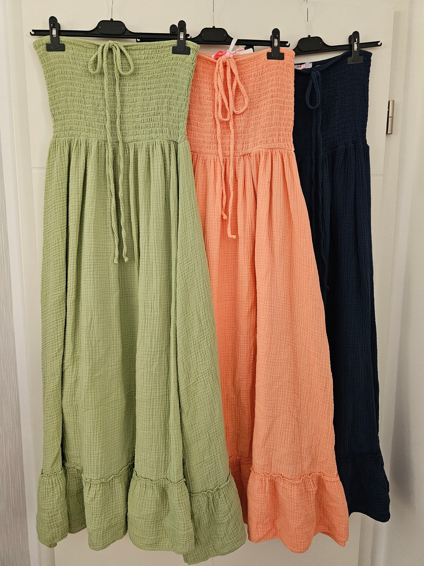 Musselin Bandeaukleid mit Schleife